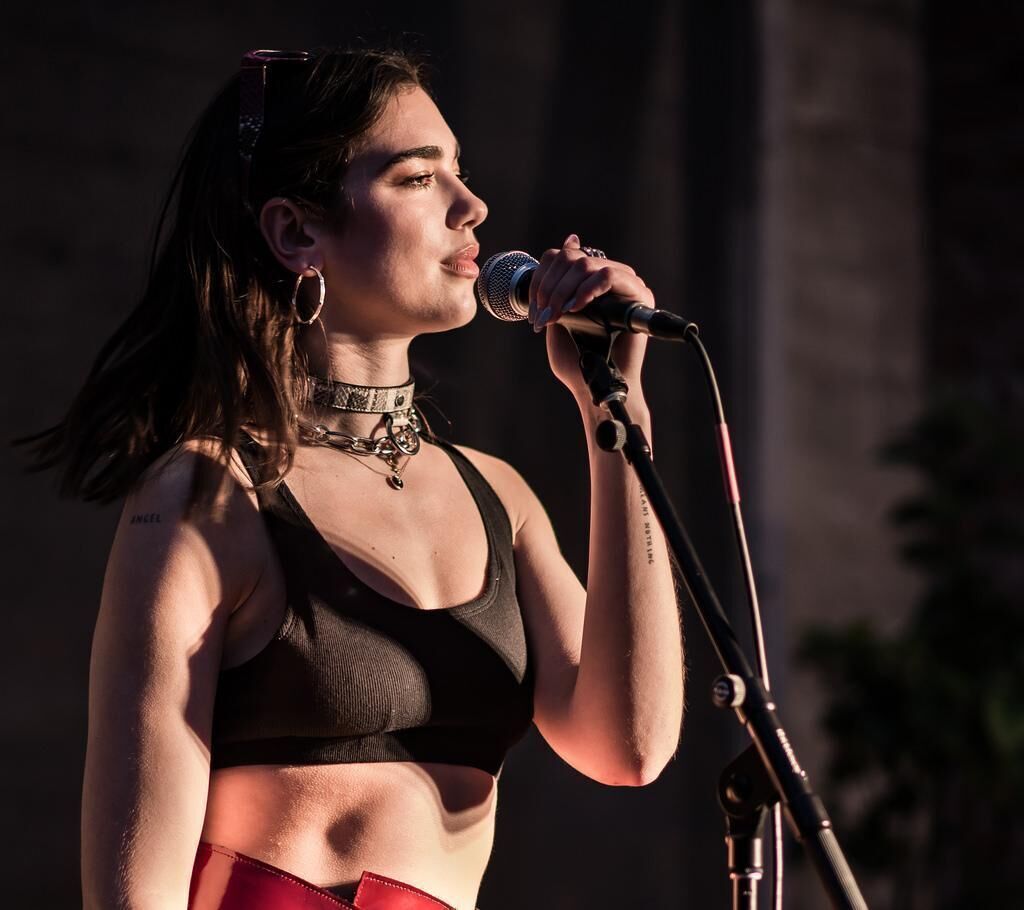 1995: Dua Lipa